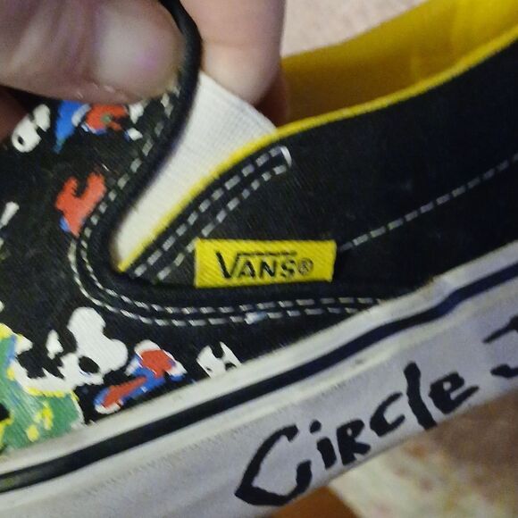 Vans Limited Edition - Picture 4 of 5